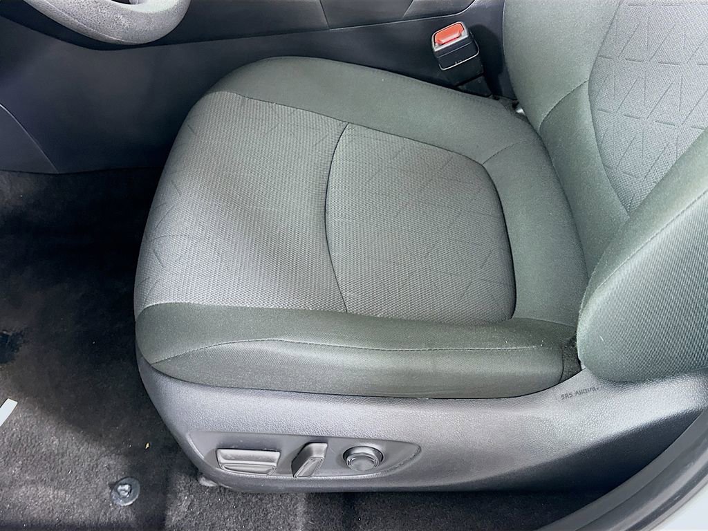 Certified 2025 Toyota RAV4 XLE image 20