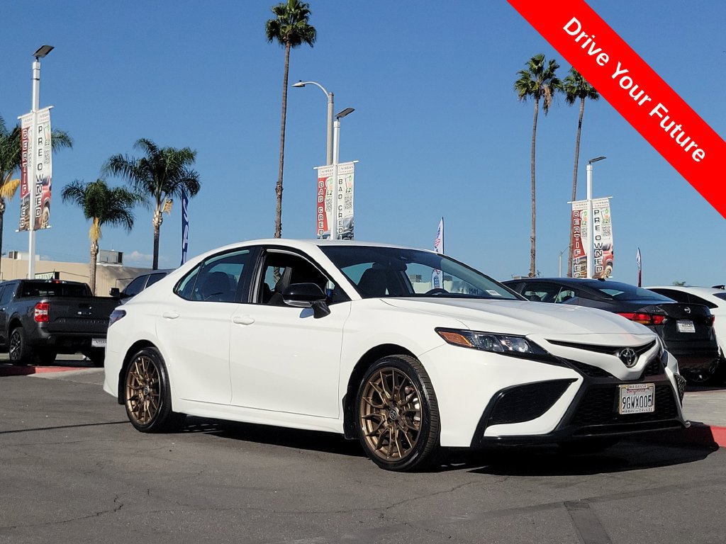 Used 2023 Toyota Camry SE FWD image 31