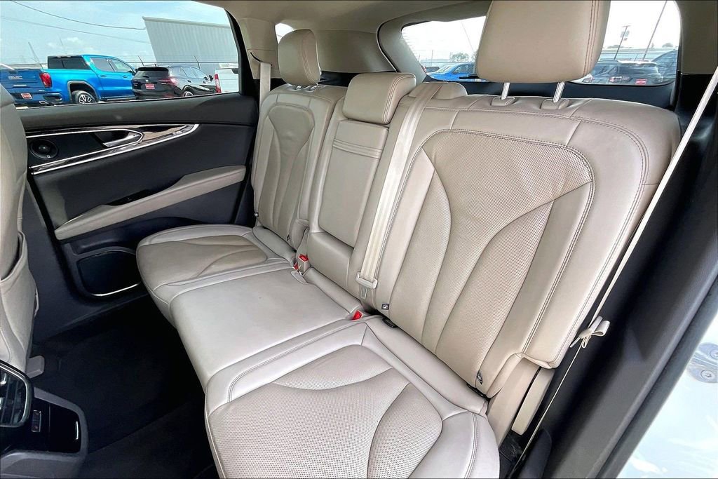 Used 2022 Lincoln Nautilus Reserve w/ Luxury Package FWD image 19