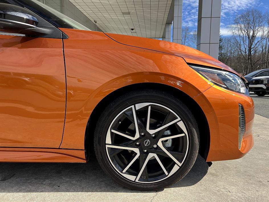 Certified 2025 Nissan Sentra SR w/ SR Premium Package image 9