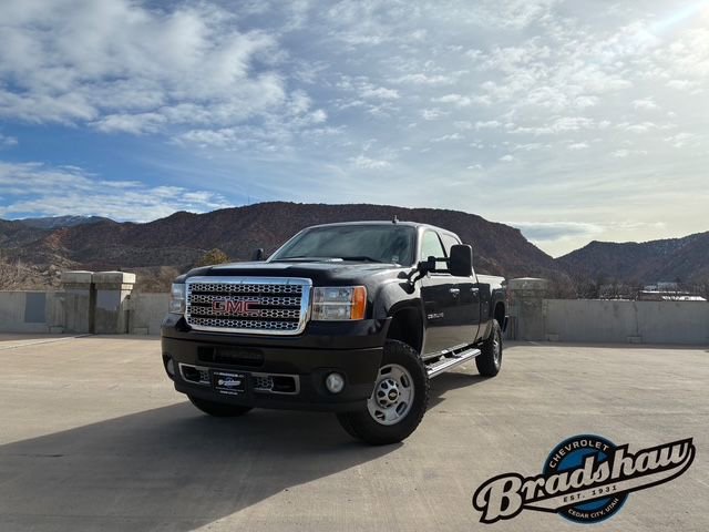 Used 2013 GMC Sierra 2500 Denali image 1