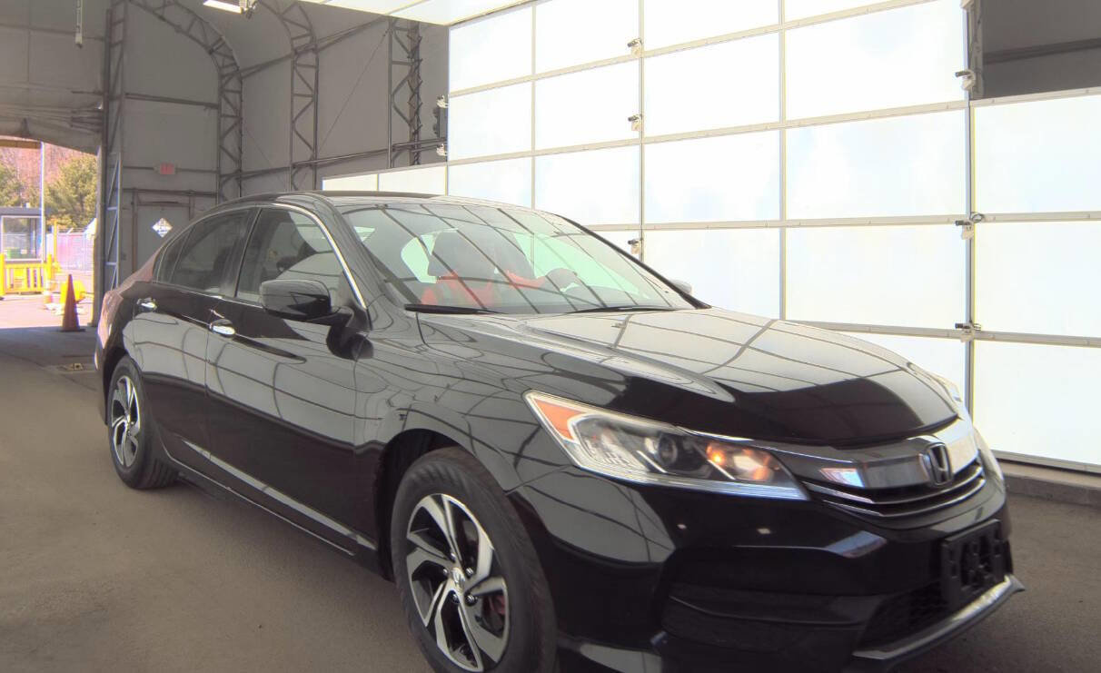 Used 2017 Honda Accord LX image 5