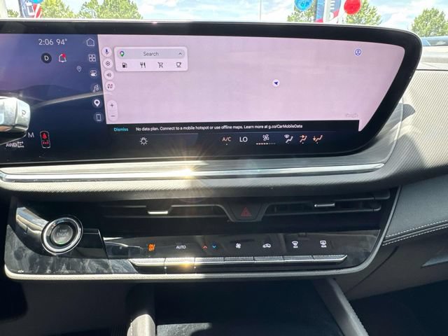 Used 2025 Buick Envision Preferred AWD/4WD image 31