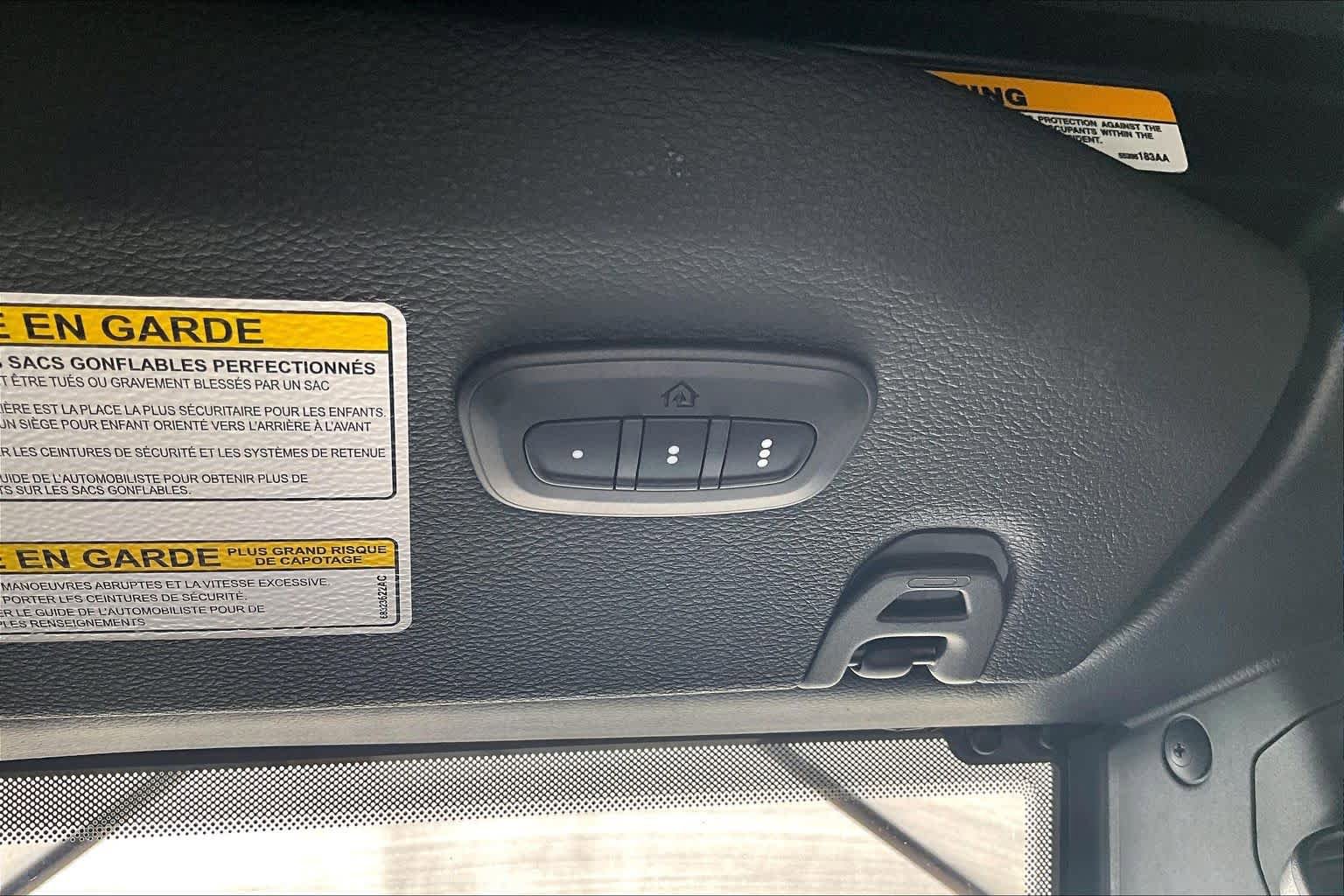 Used 2021 Jeep Wrangler Unlimited Sahara AWD/4WD image 32
