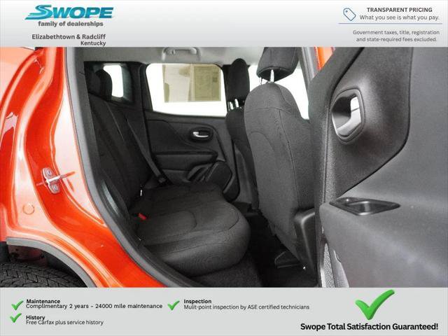 Certified 2023 Jeep Renegade Latitude AWD/4WD image 9