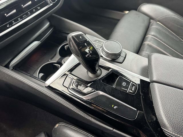 Used 2022 BMW 530i xDrive w/ M Sport Package image 30