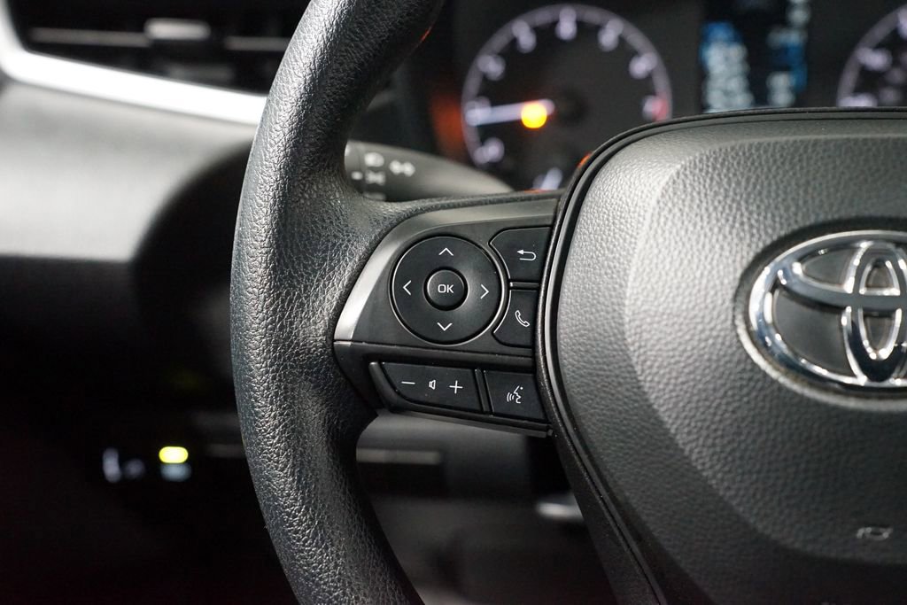 Certified 2025 Toyota Corolla LE image 14