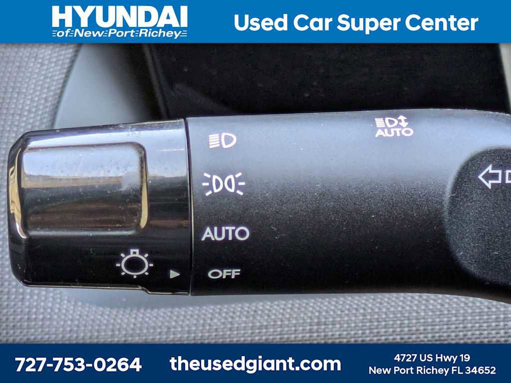 Used 2025 Hyundai Santa Cruz Limited image 37