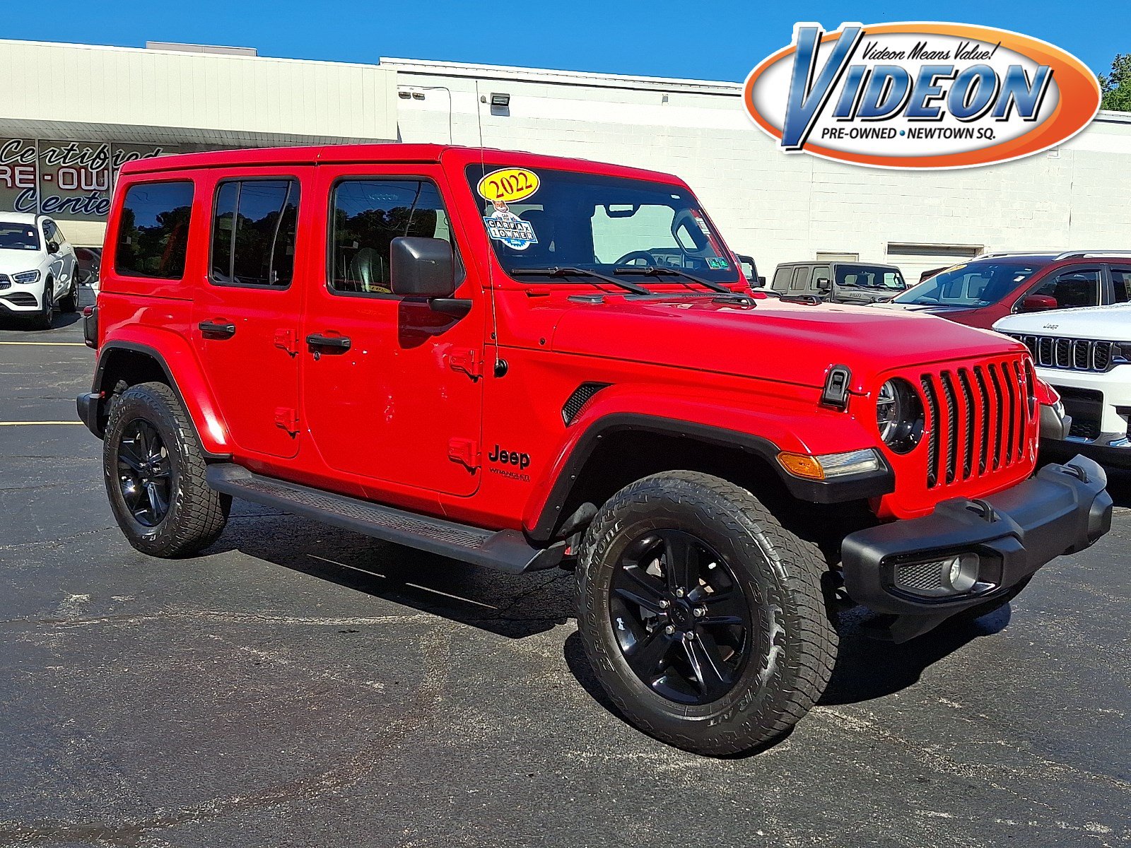 Certified 2022 Jeep Wrangler Unlimited Sahara AWD/4WD image 1