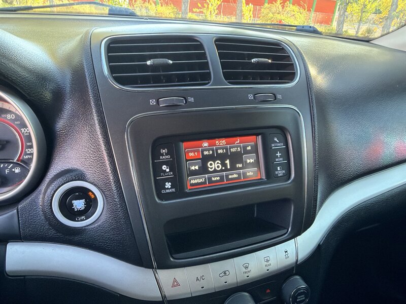 Used 2020 Dodge Journey SE w/ SE Popular Equipment Group FWD image 33