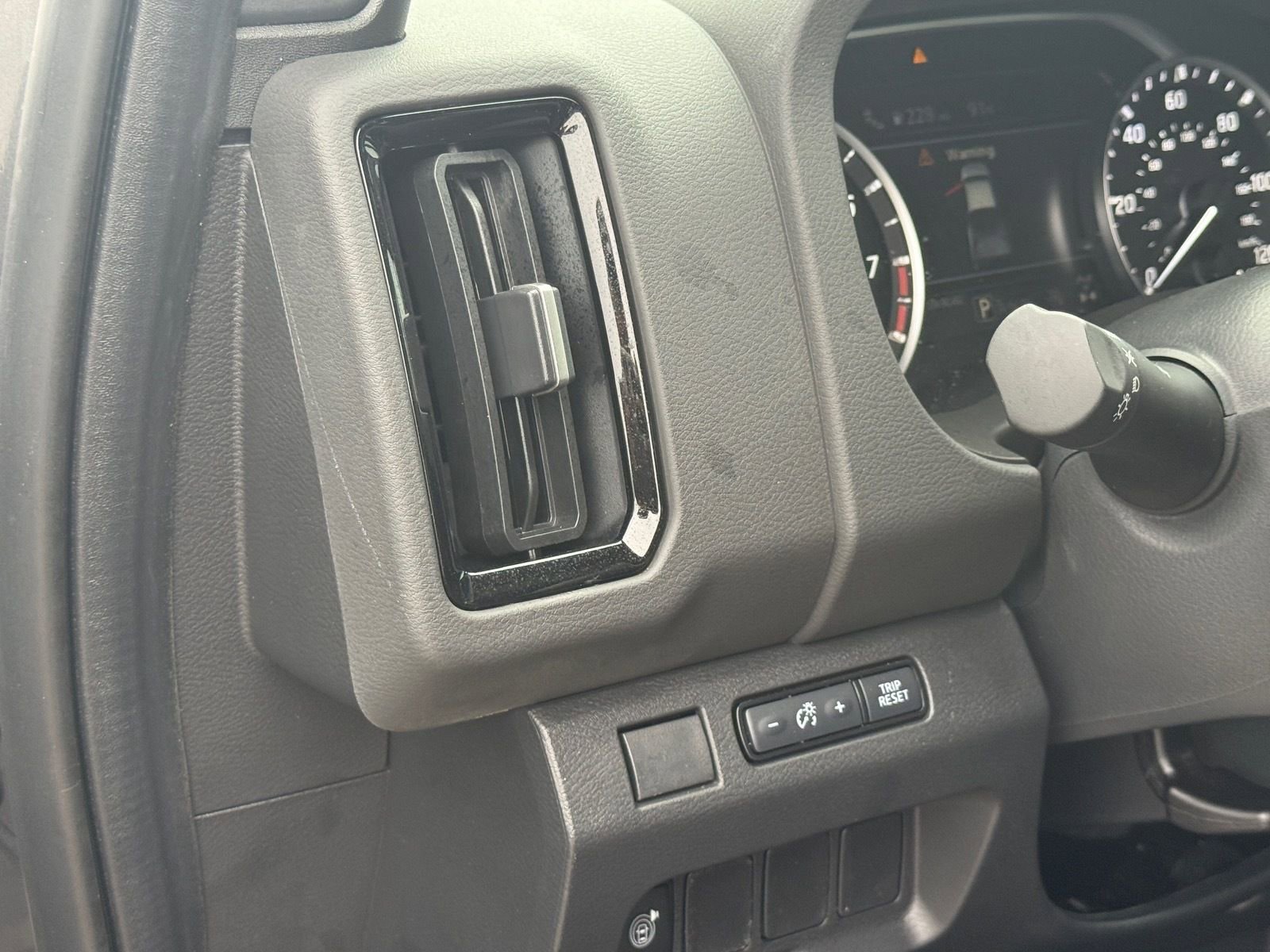 New 2026 Nissan Frontier SV w/ All-Weather Content Package AWD/4WD image 26