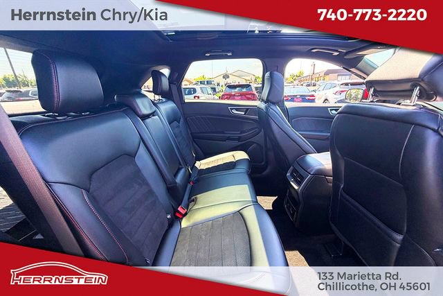 Used 2023 Ford Edge ST-Line w/ Class II Trailer Tow Package AWD/4WD image 27