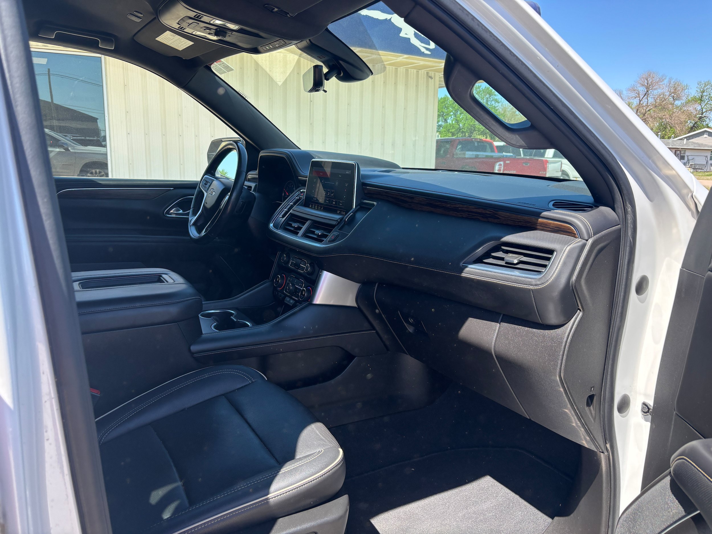 Used 2021 Chevrolet Tahoe Premier AWD/4WD image 14