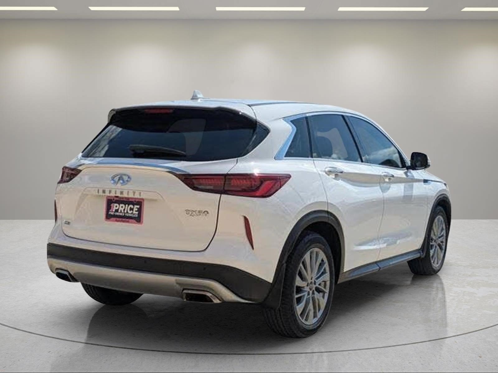 Used 2023 INFINITI QX50 Pure AWD/4WD image 5