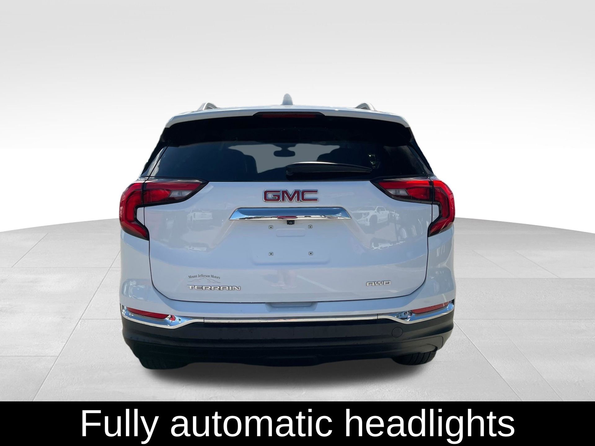 Used 2021 GMC Terrain SLT image 7