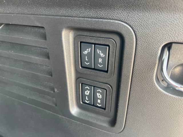 Certified 2026 Chevrolet Traverse High Country w/ LPO, Floor Liner Package AWD/4WD image 19
