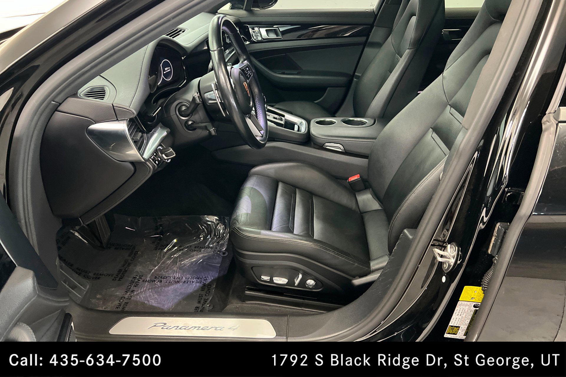 Used 2017 Porsche Panamera 4 AWD/4WD image 17