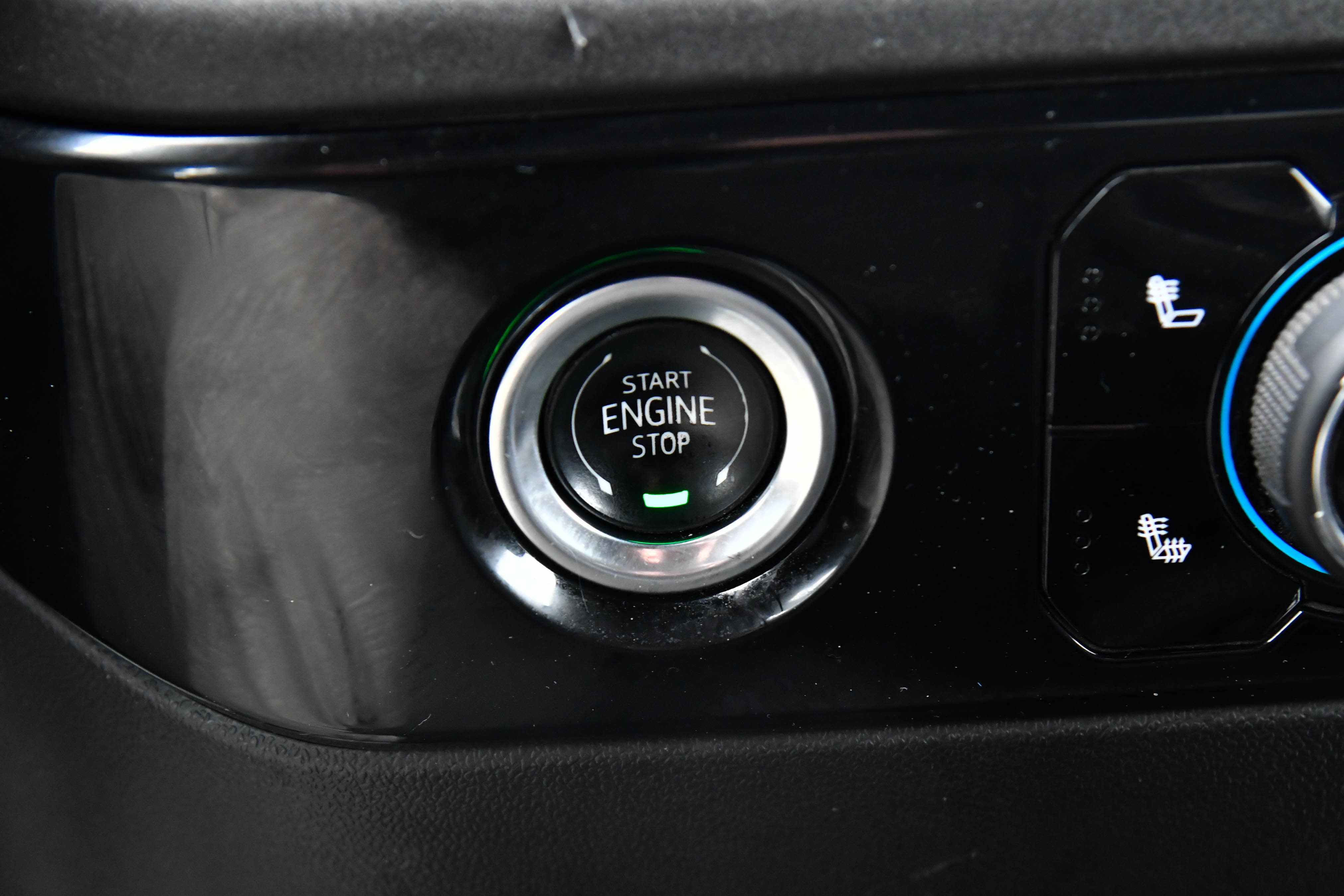 Used 2024 Chevrolet Silverado 1500 LT image 27