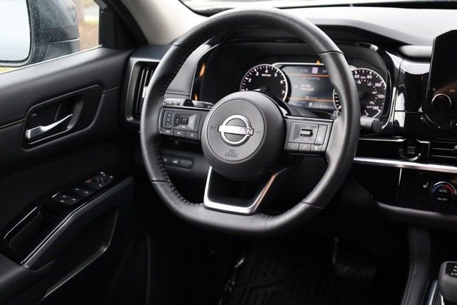Certified 2025 Nissan Pathfinder SL AWD/4WD image 27