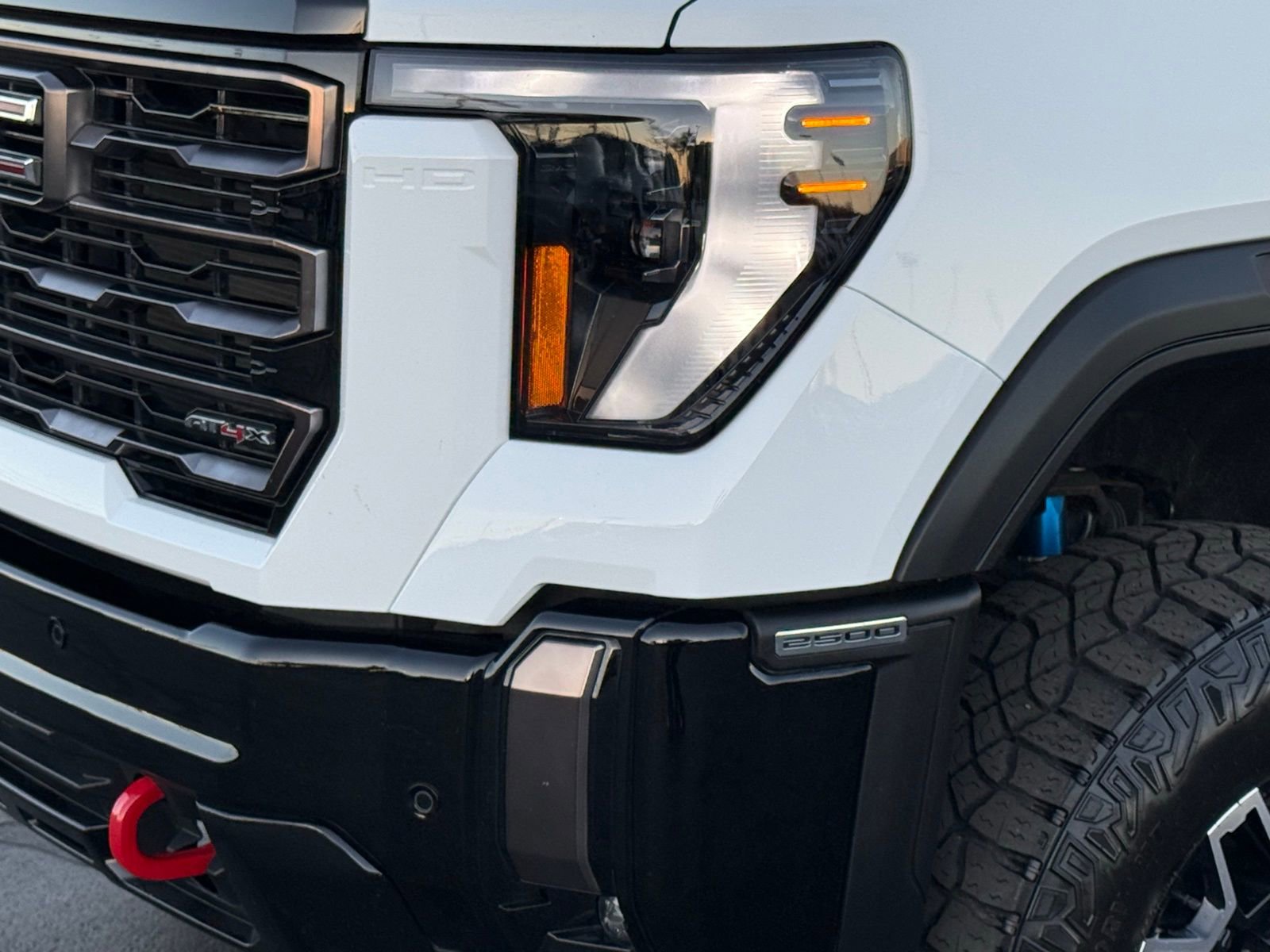 Used 2024 GMC Sierra 2500 AT4X w/ Snow Plow Prep/Camper Package image 9