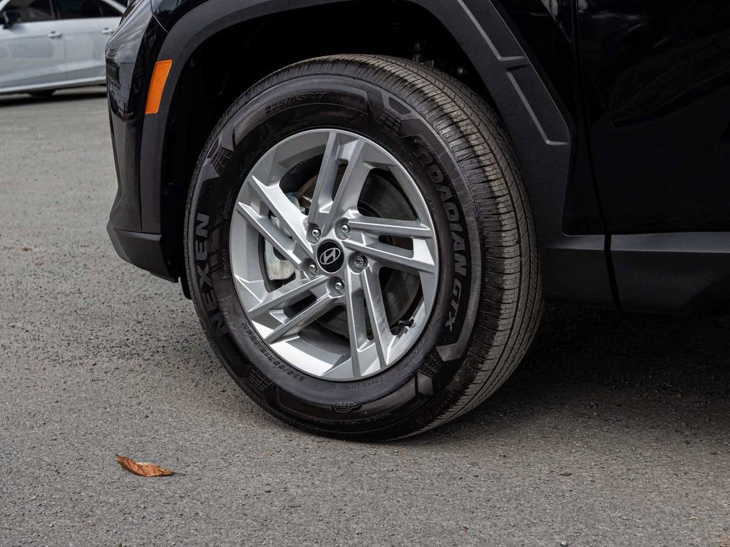 Used 2025 Hyundai Tucson SE image 7