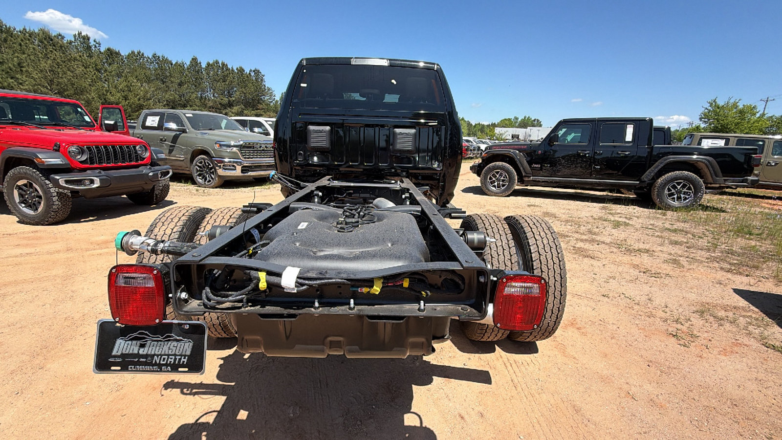 New 2026 RAM 5500 Tradesman w/ Chrome Appearance Group AWD/4WD image 9