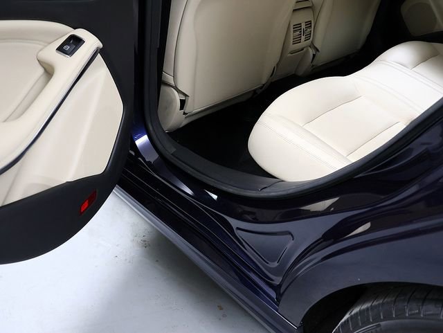 Used 2018 Mercedes-Benz CLA 250 4MATIC image 29