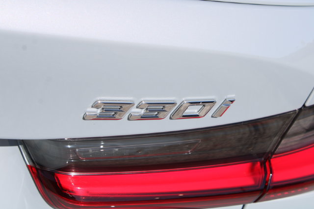 Used 2026 BMW 330i xDrive Sedan AWD/4WD image 10