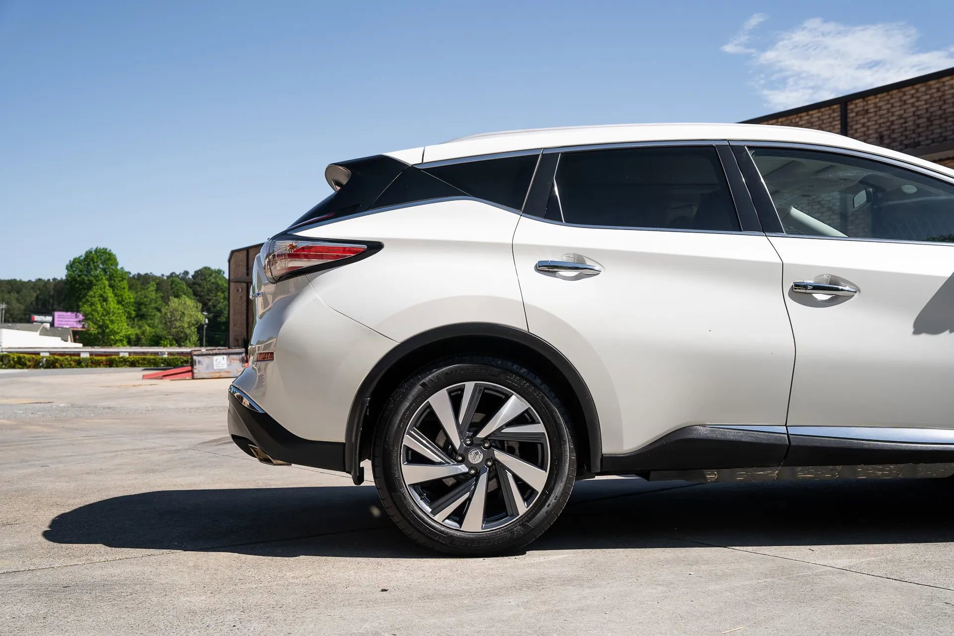 Used 2015 Nissan Murano Platinum w/ Platinum Technology Package image 10