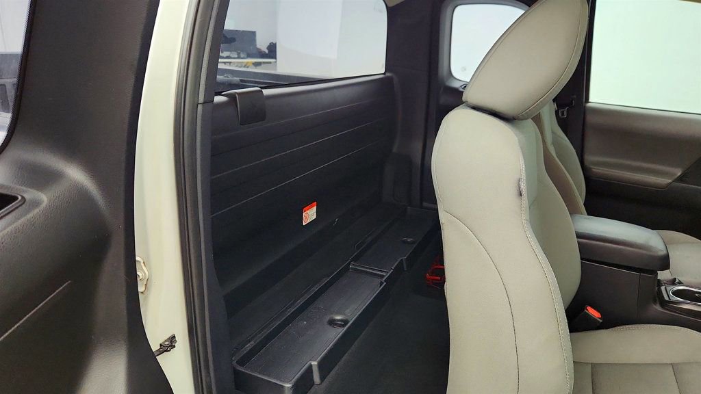 Used 2017 Toyota Tacoma SR RWD image 22