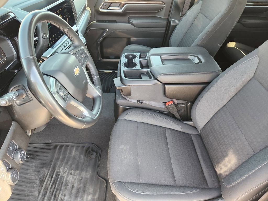 Used 2024 Chevrolet Silverado 3500 LT w/ Convenience Package image 19