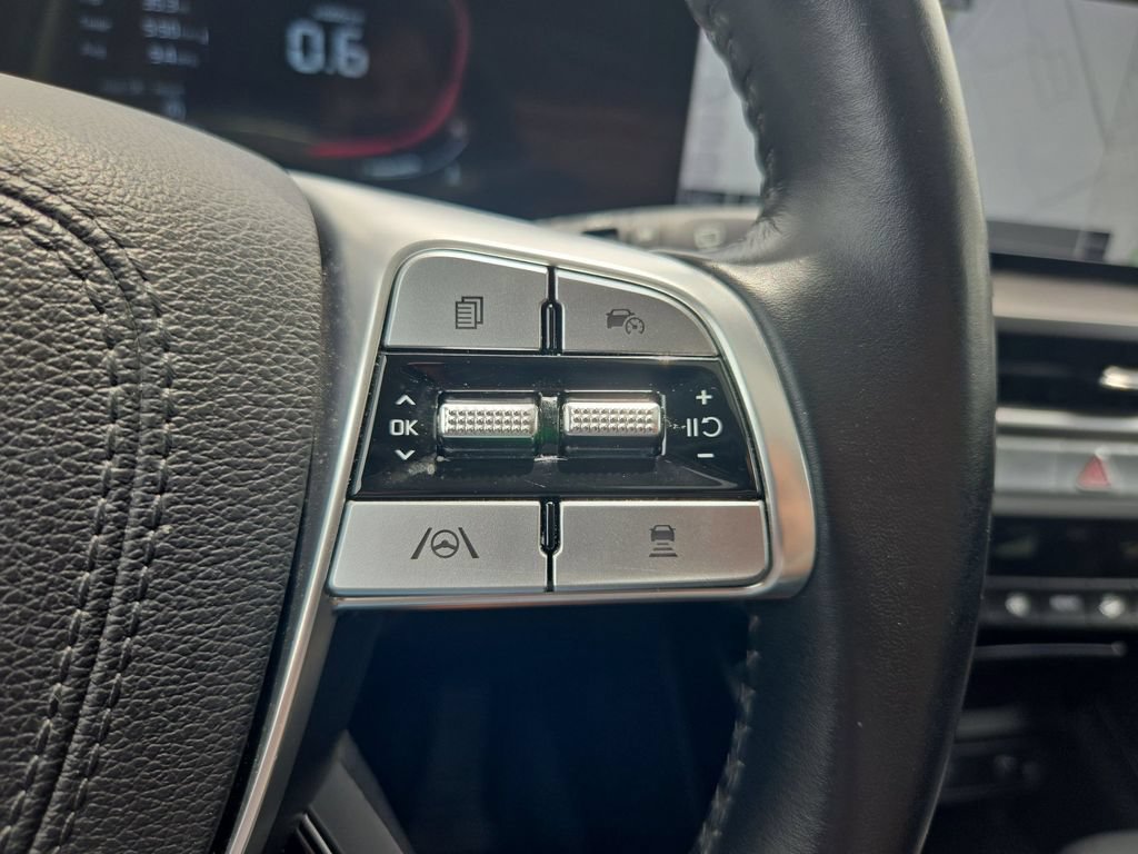Used 2025 Kia Telluride S FWD image 21