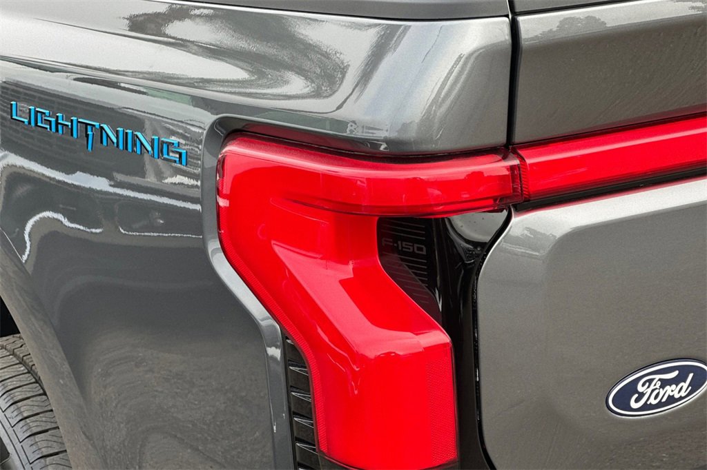 New 2025 Ford F150 Lightning Lariat image 6