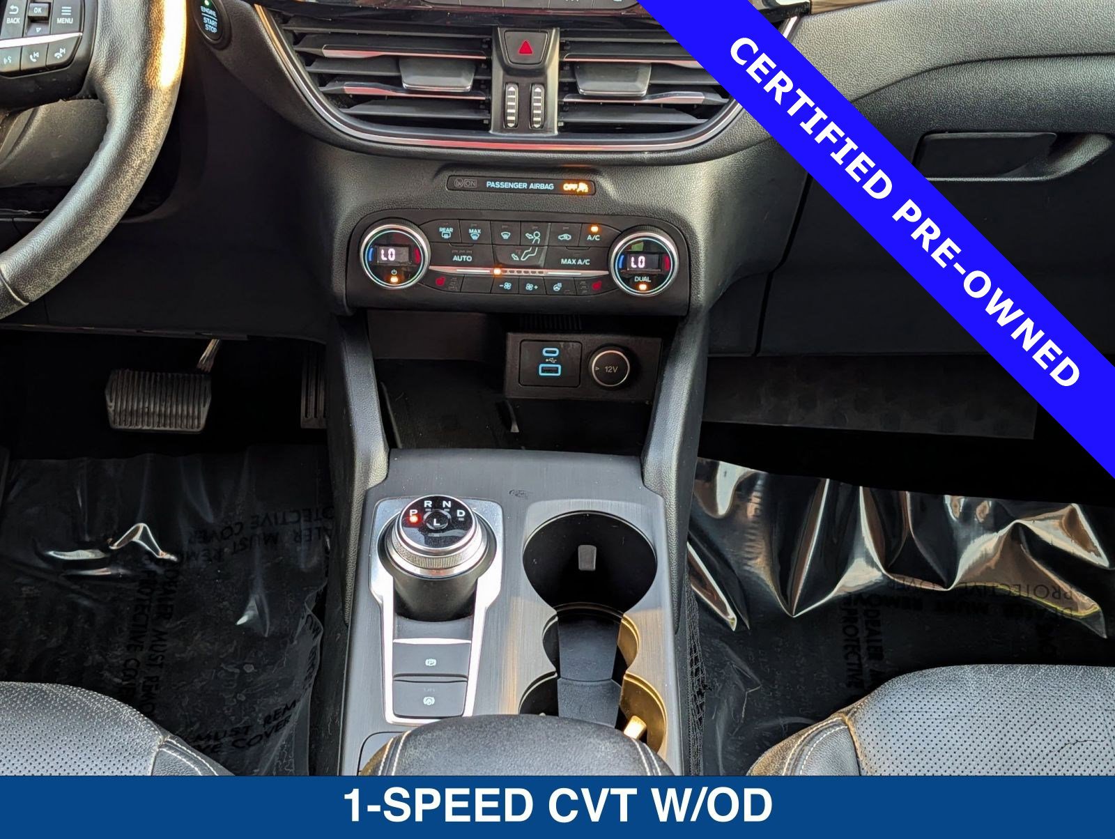 Used 2020 Ford Escape Titanium image 19