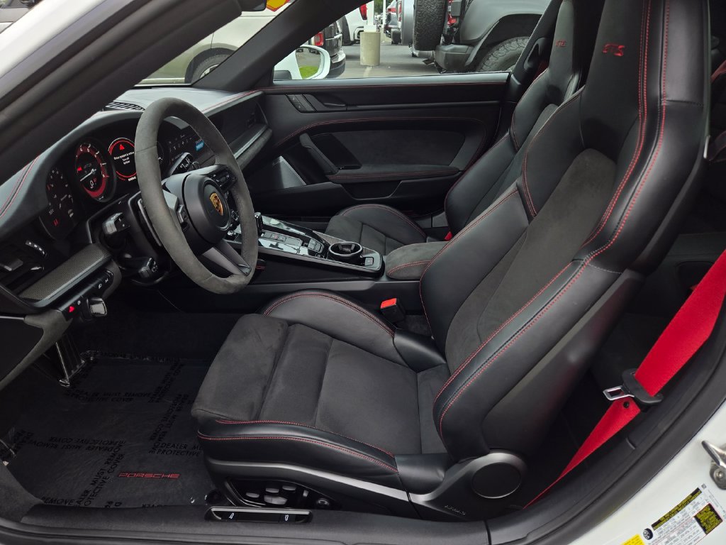 Used 2022 Porsche 911 Carrera GTS RWD image 19