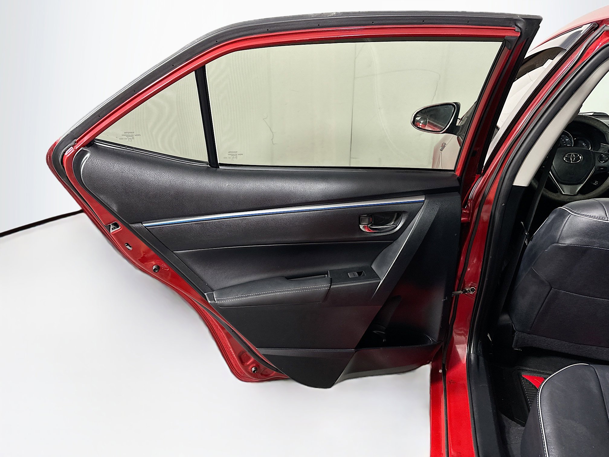 Used 2014 Toyota Corolla LE Premium FWD image 25