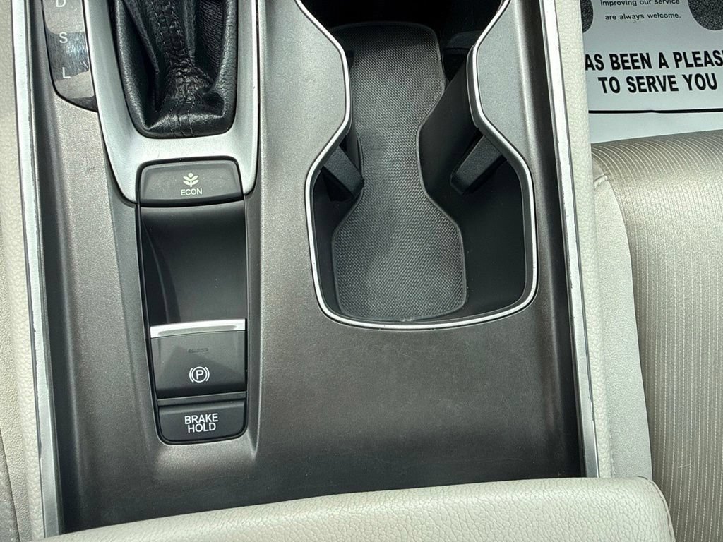 Used 2018 Honda Accord EX image 23