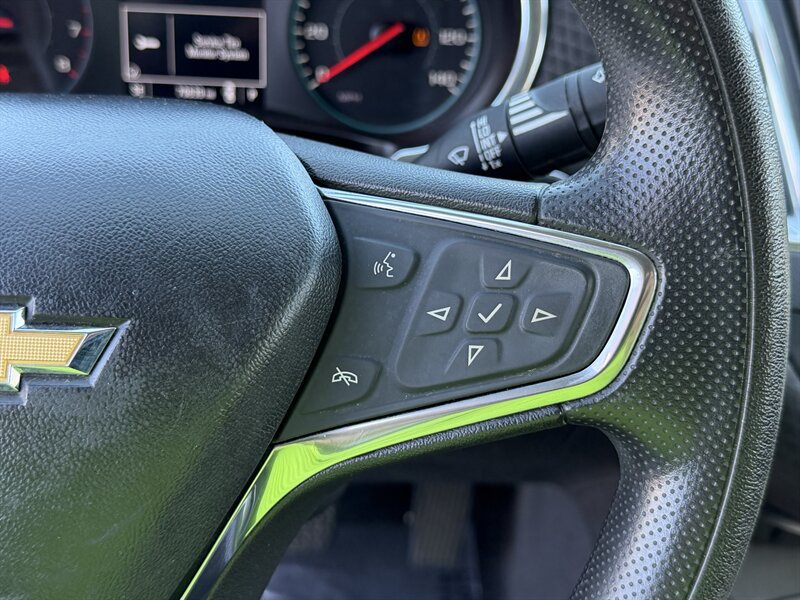 Used 2020 Chevrolet Malibu LT FWD image 25