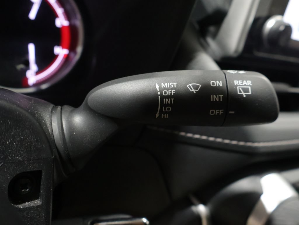 Certified 2024 Toyota RAV4 LE AWD/4WD image 39