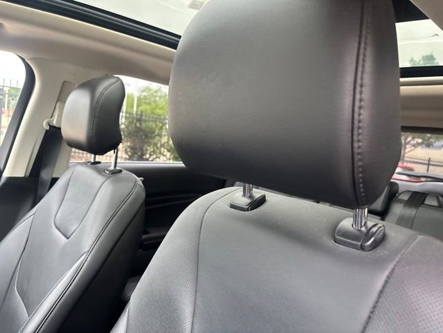 Used 2018 Ford Edge Titanium w/ Equipment Group 301A FWD image 9