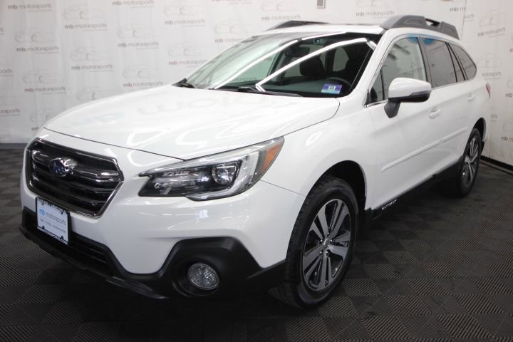 Used 2018 Subaru Outback 2.5i Limited image 1
