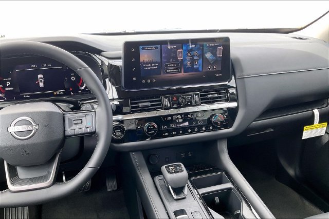 New 2026 Nissan Pathfinder SL FWD image 4