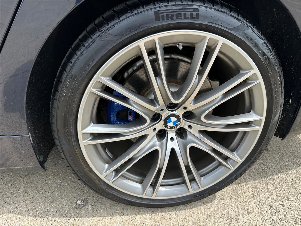 Used 2019 BMW 740i w/ Executive Package RWD image 30