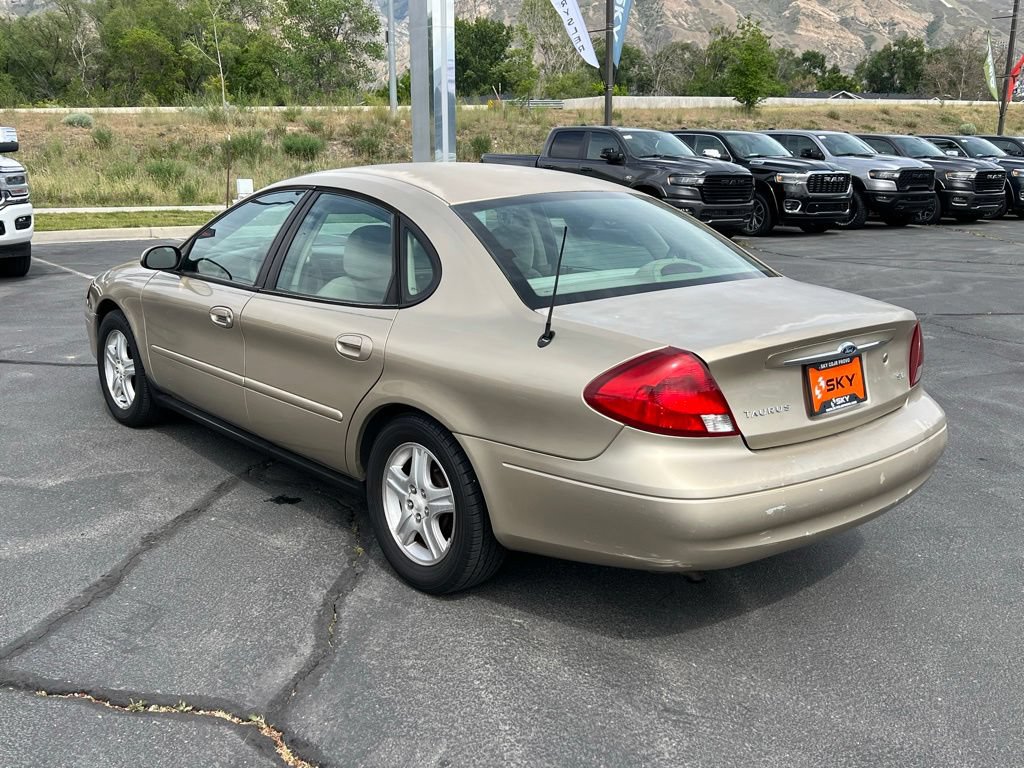 Used 2000 Ford Taurus SEL FWD image 11