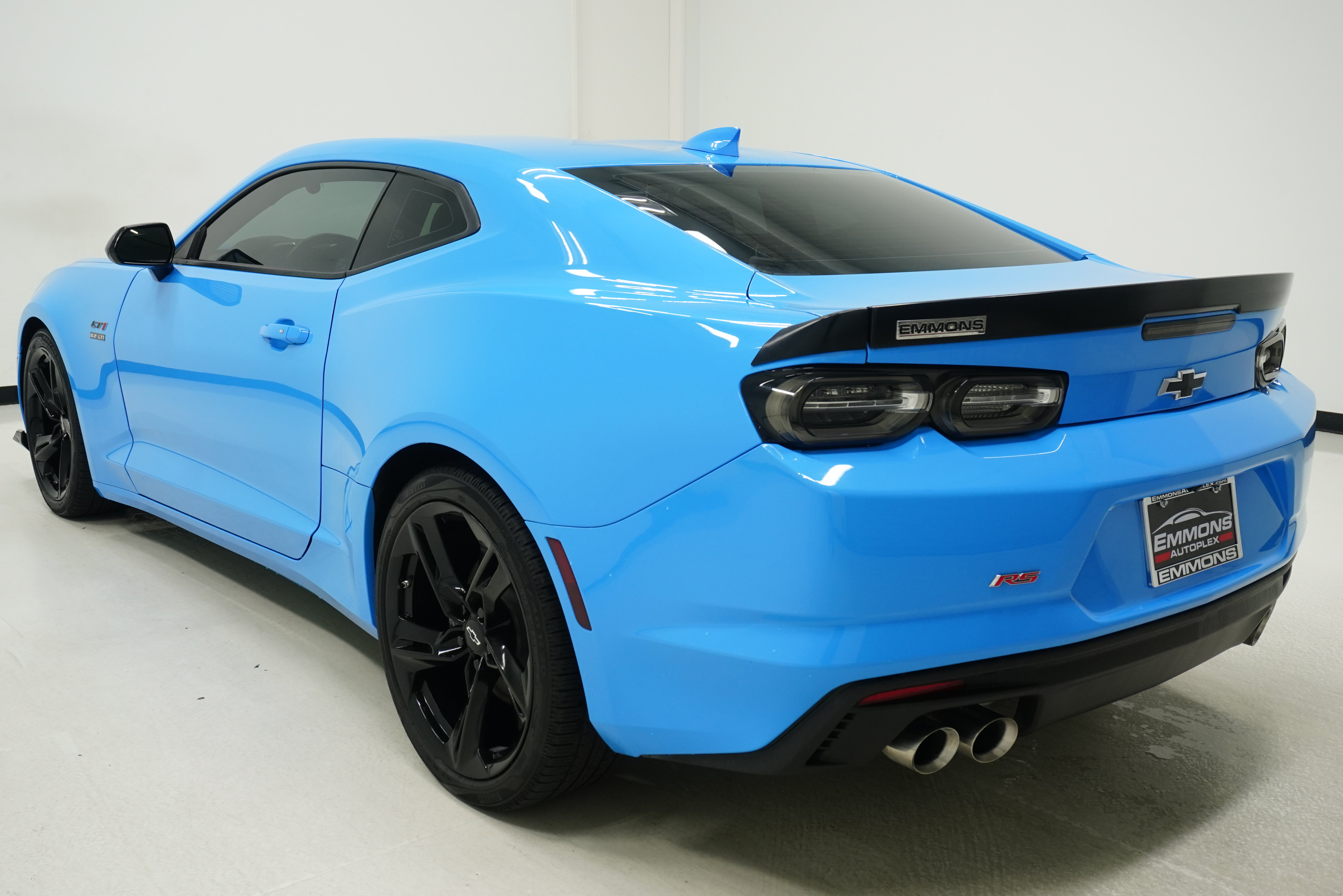 Used 2022 Chevrolet Camaro LT w/ RS Package RWD image 6
