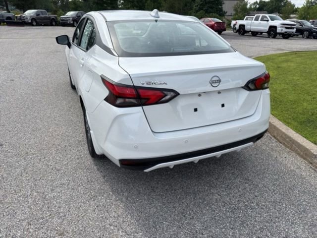 New 2025 Nissan Versa SV w/ Trunk Package image 11