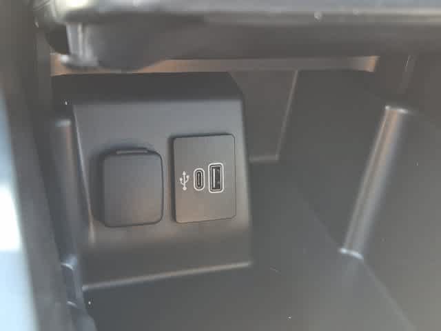 Used 2025 Ford Explorer ST w/ Sun And Sound Package AWD/4WD image 32