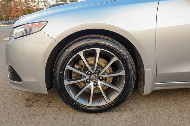 Used 2017 Acura TLX V6 SH-AWD w/ Technology Pkg image 16