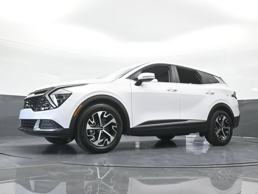 Used 2025 Kia Sportage EX FWD image 57