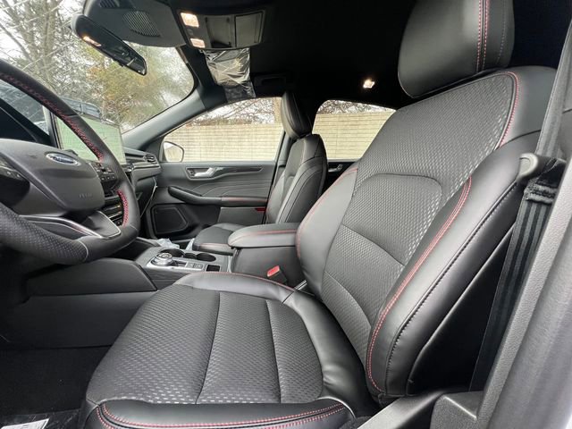 New 2026 Ford Escape ST-Line w/ Tech Pack #1 AWD/4WD image 10